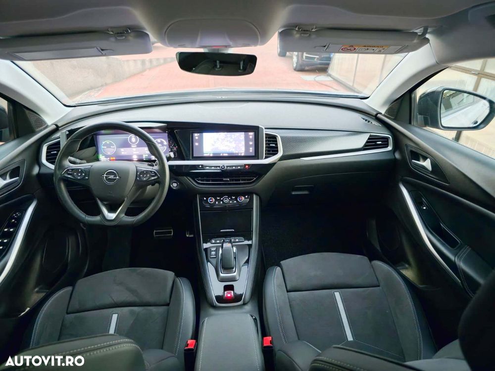 Opel Grandland Plug-in-Hybrid 1.6 DI Automatik GSe - 3