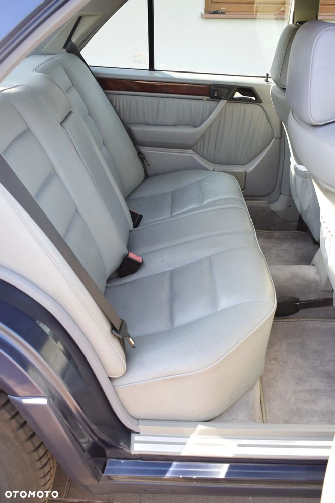Mercedes-Benz Klasa E 420 Elegance - 31