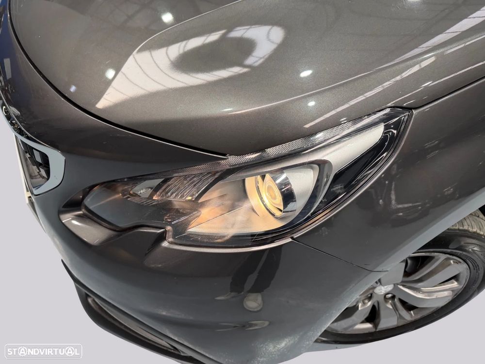 Peugeot 2008 - 10