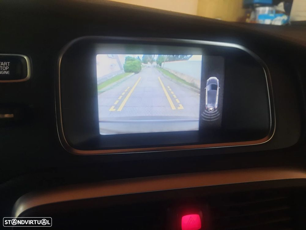 Volvo V40 1.6 D2 R-Design - 22