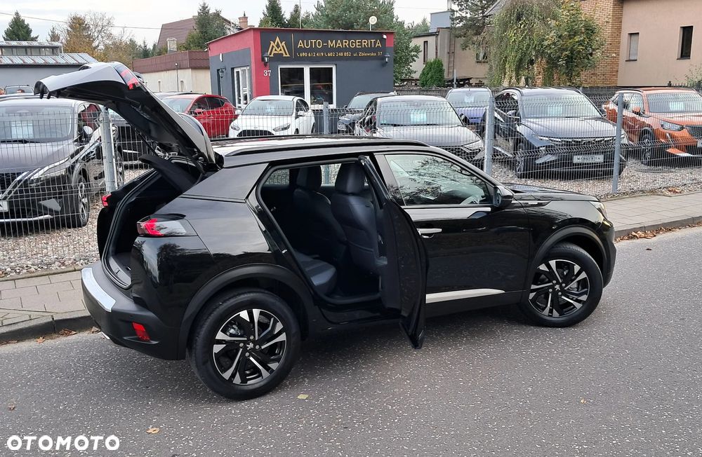 Peugeot 2008 1.2 PureTech Allure S&S - 37
