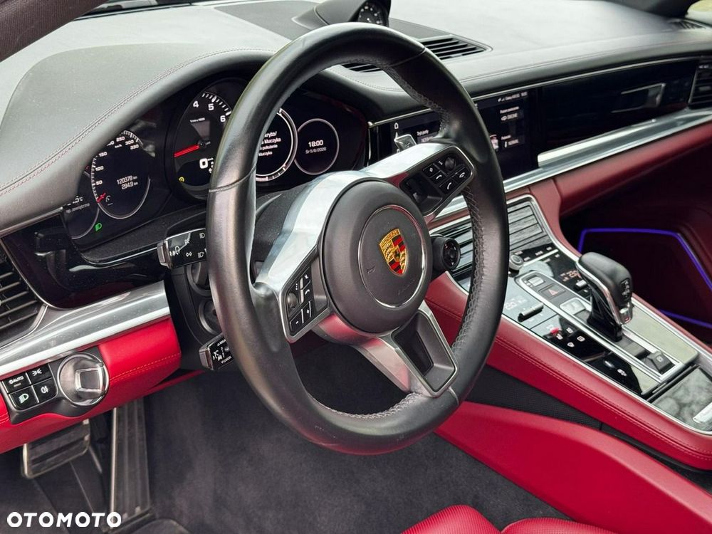 Porsche Panamera 4S Executive - 19