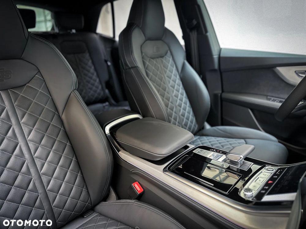 Audi Q8 - 28