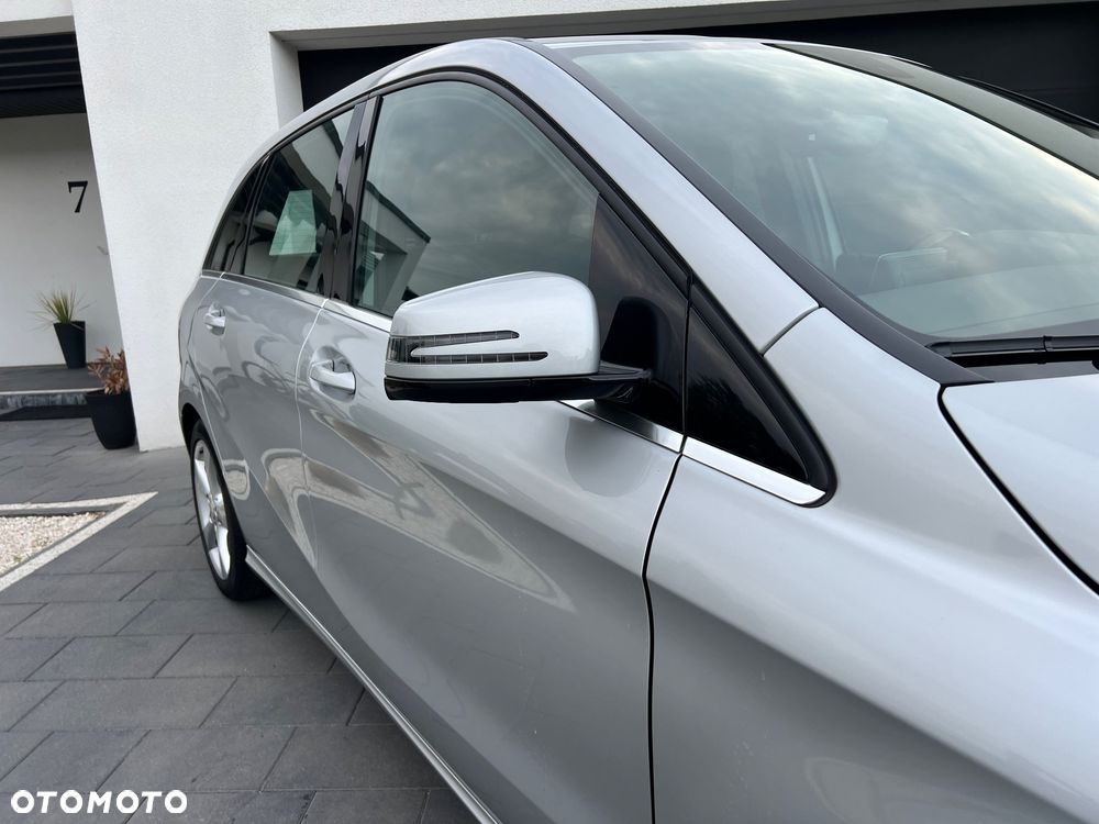 Mercedes-Benz Klasa B 200 (BlueEFFICIENCY) - 33