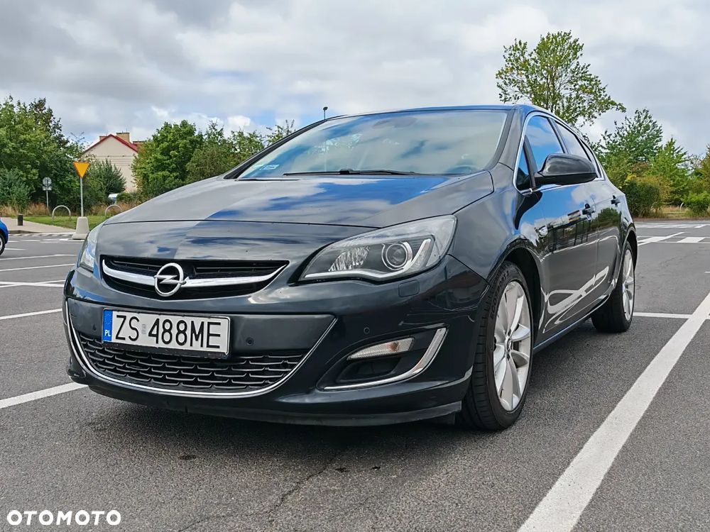 Opel Astra 1.4 T Cosmo - 1