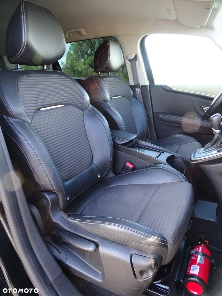 Renault Grand Scenic - 22