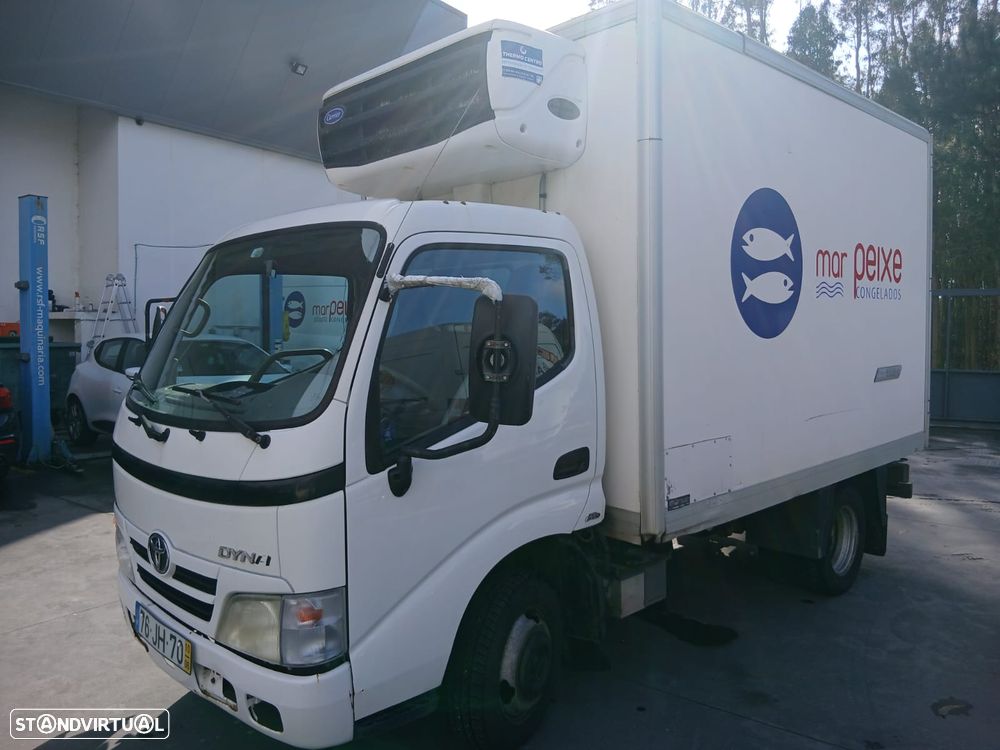 Toyota DYNA - 3
