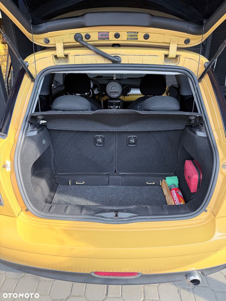 MINI Cooper Standard - 11
