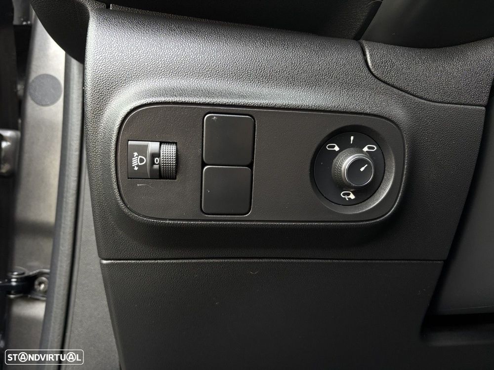 Citroën C3 1.2 PureTech Feel — fotografia 19