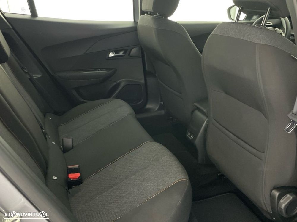 Peugeot e-2008 54 kWh SE Style - 24