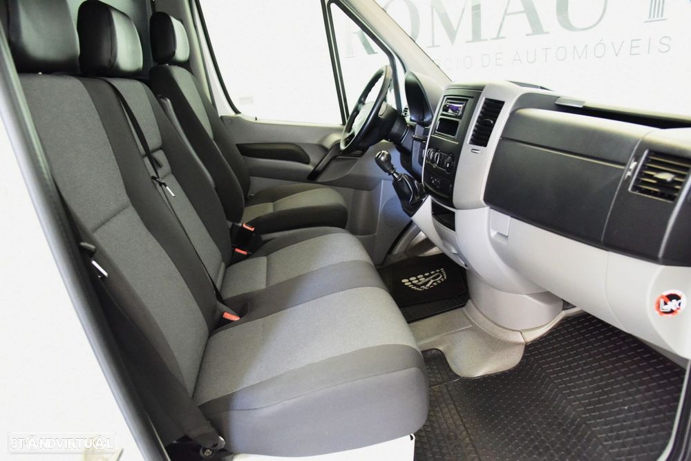 VW Crafter 35 2.0 TDi 136 Longo Tecto Alto BlueMotion - 16