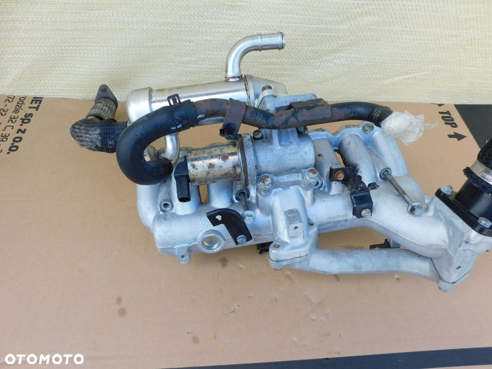 Kolektor ssący EGR rury Hyundai H-1 II Starex 2.5 CRDI 2011 oryginał