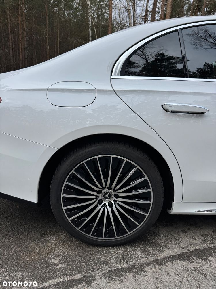 Mercedes-Benz Klasa E - 16