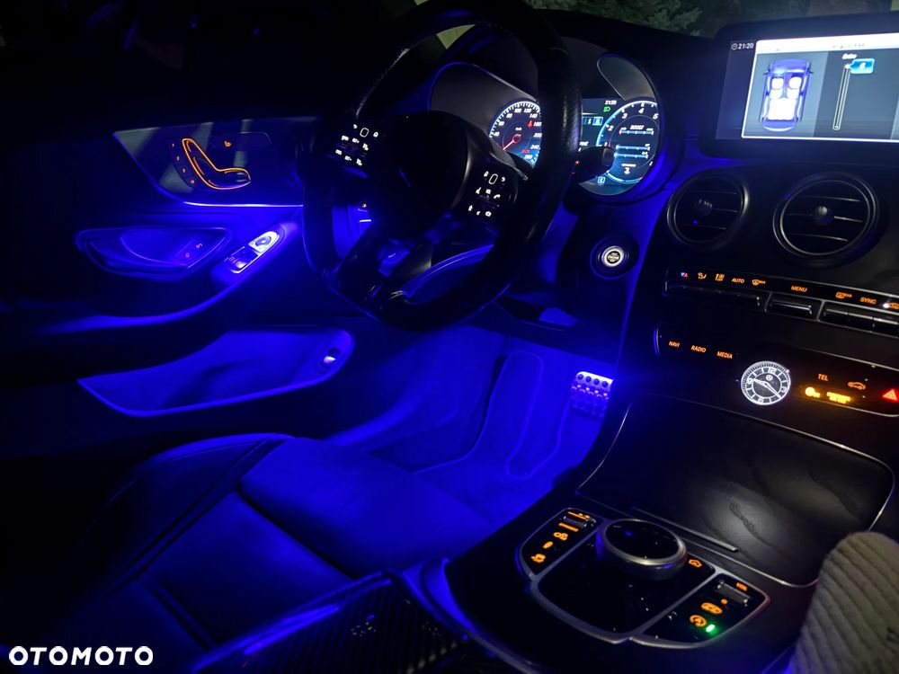 Mercedes-Benz Klasa C 43 AMG 4MATIC - 30