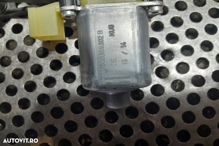 Macara geam fata dreapta electrica 5E0837462 / 5Q0959802B 5E0837462 / - 3