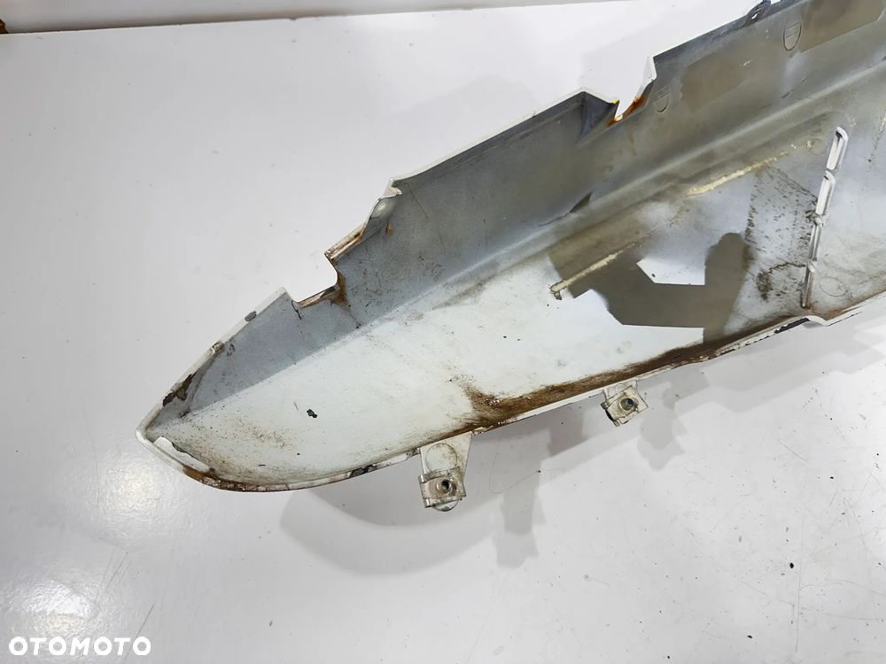 Boczek tył lewy Gilera GP 800 GP800 - 6