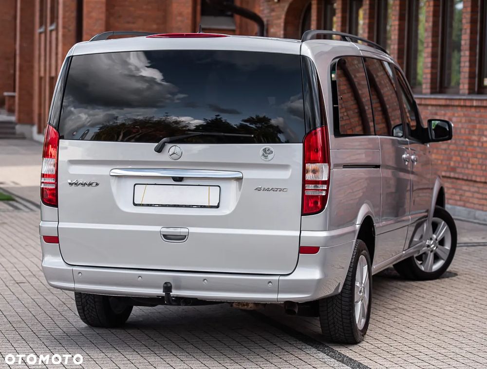 Mercedes-Benz Viano - 12
