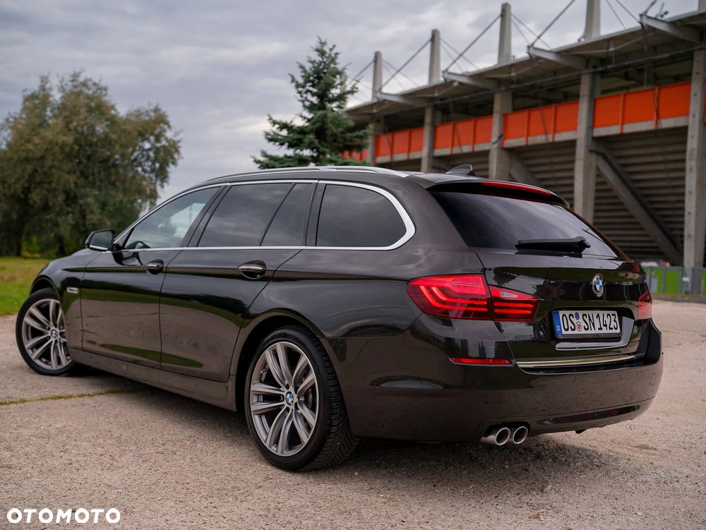 BMW Seria 5 525d xDrive Sport-Aut Luxury Line - 15