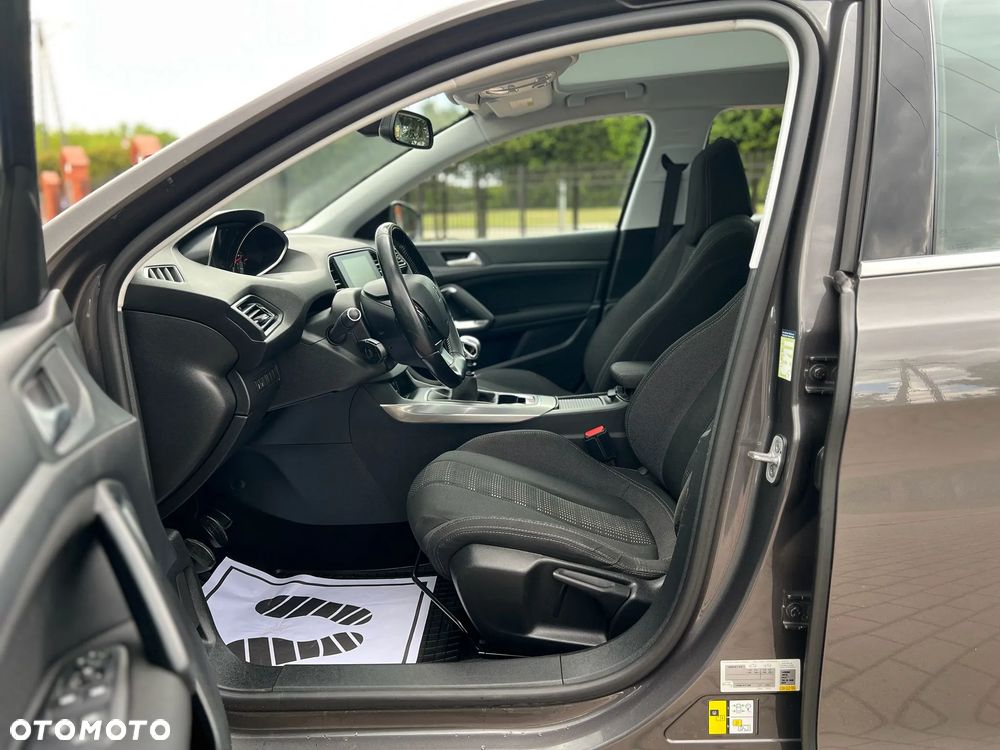 Peugeot 308 BlueHDi 150 Stop & Start Business-Line - 9