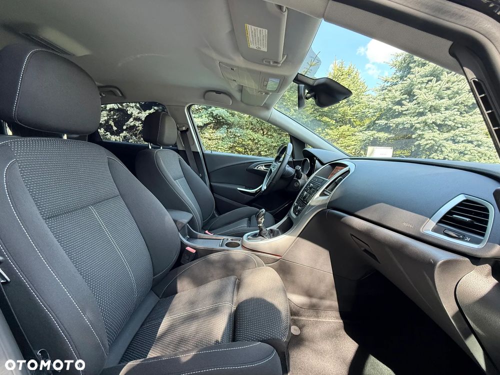 Opel Astra 1.4 Turbo Cosmo - 27