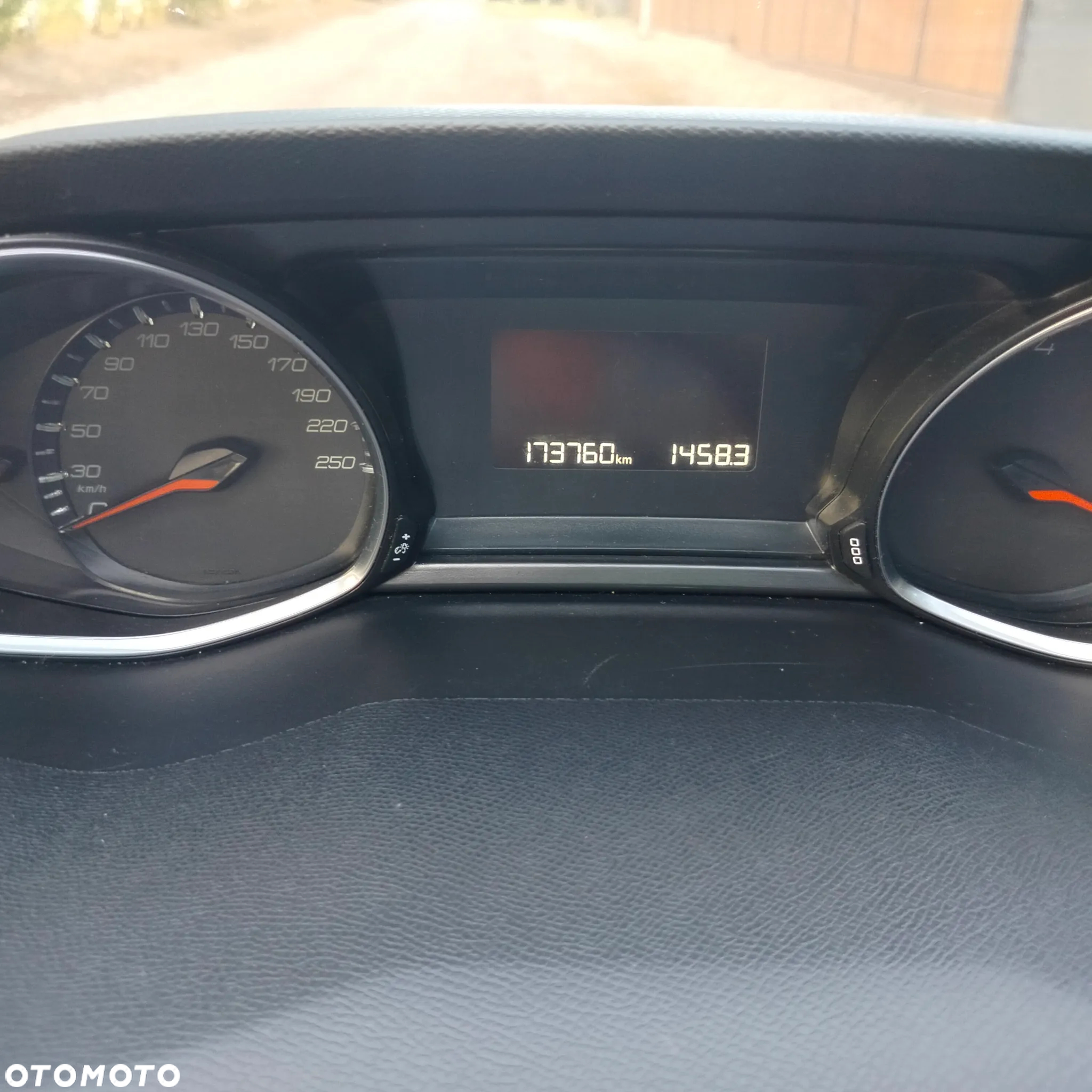 Peugeot 308 1.2 PureTech GPF Allure S&S - 18