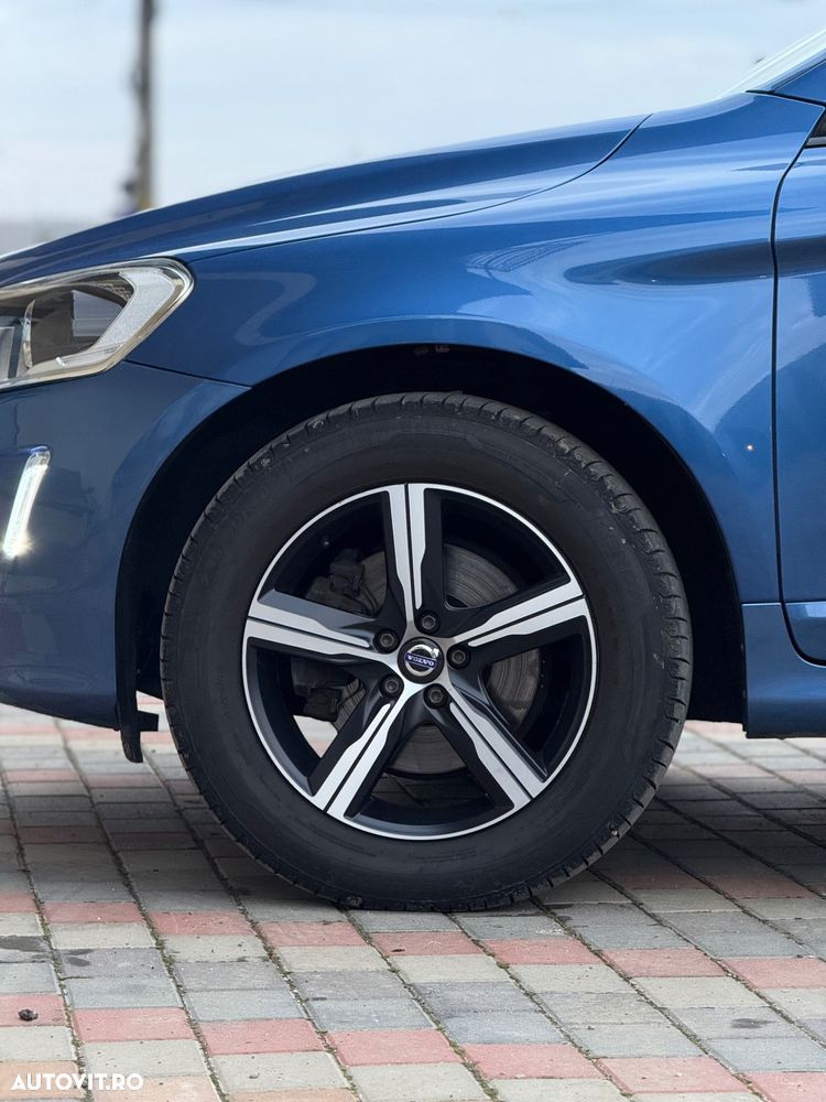 Volvo XC 60 ver-d4awd-start--stop-r--design - 22