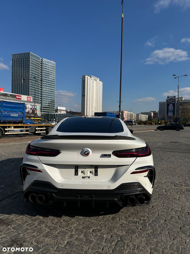 BMW Seria 8 - 11