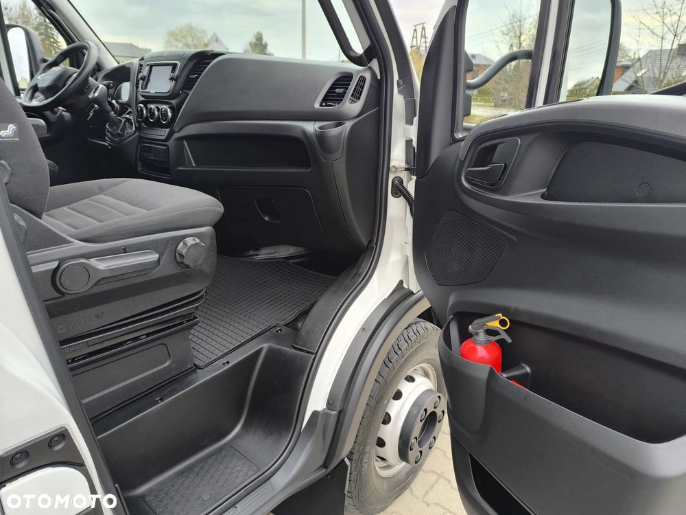 Iveco Daily 70C21, Automat, Sypialnia Tylna, 2 Łóżka, 15 Palet, Firana! - 15