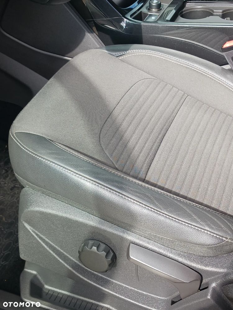 Ford Kuga 2.0 TDCi 4x4 Cool & Connect - 29