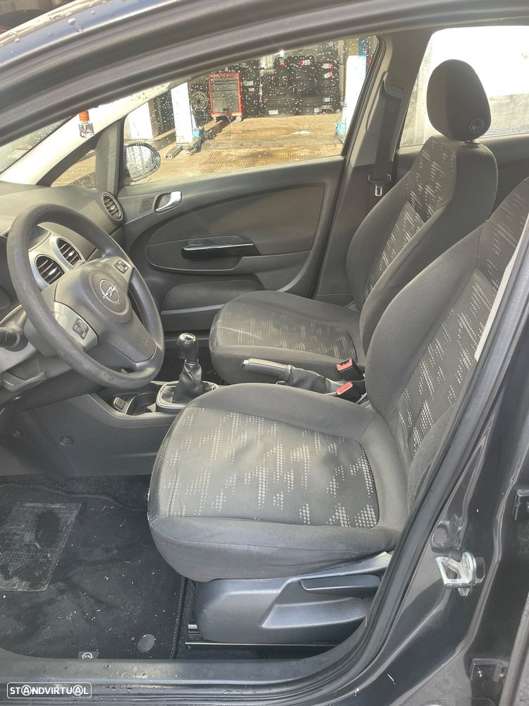 Opel Corsa 1.2 Cosmo - 8