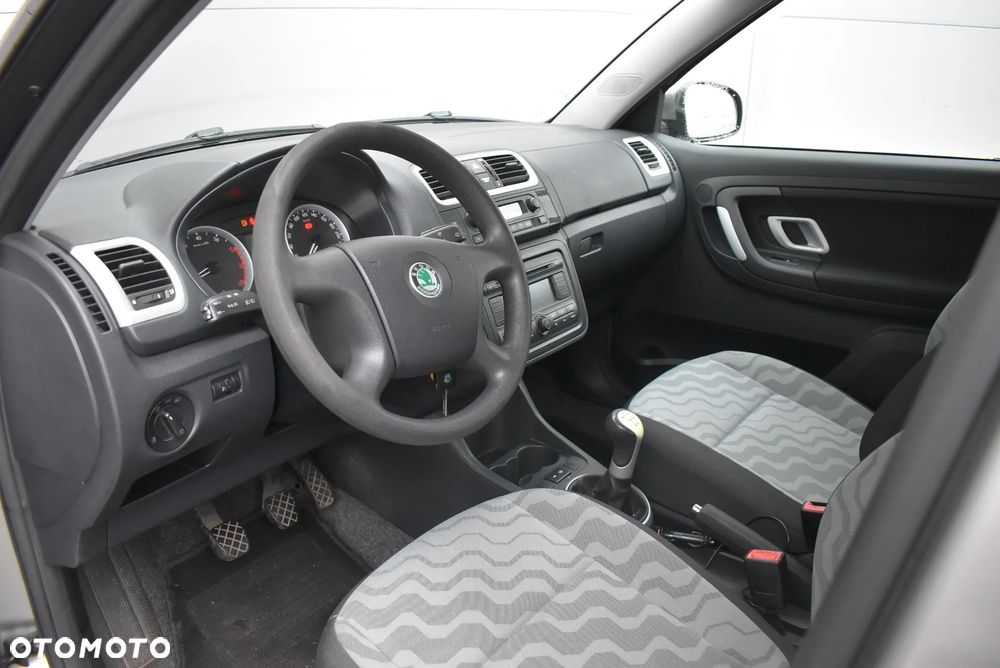Skoda Fabia - 10