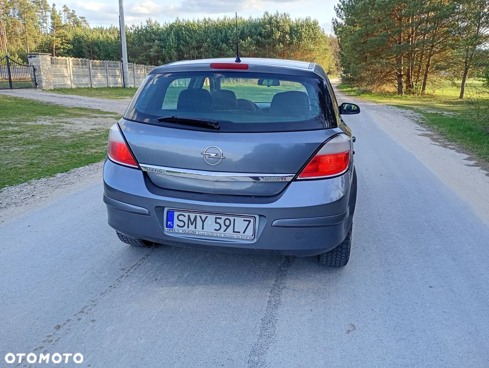 Opel Astra 1.9 CDTI Elegance - 2
