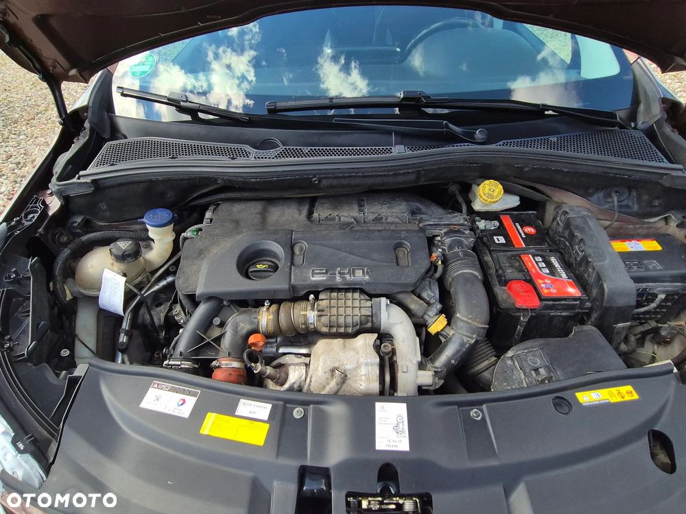 Peugeot 2008 e-HDi FAP 115 STOP & START Business-Line - 32