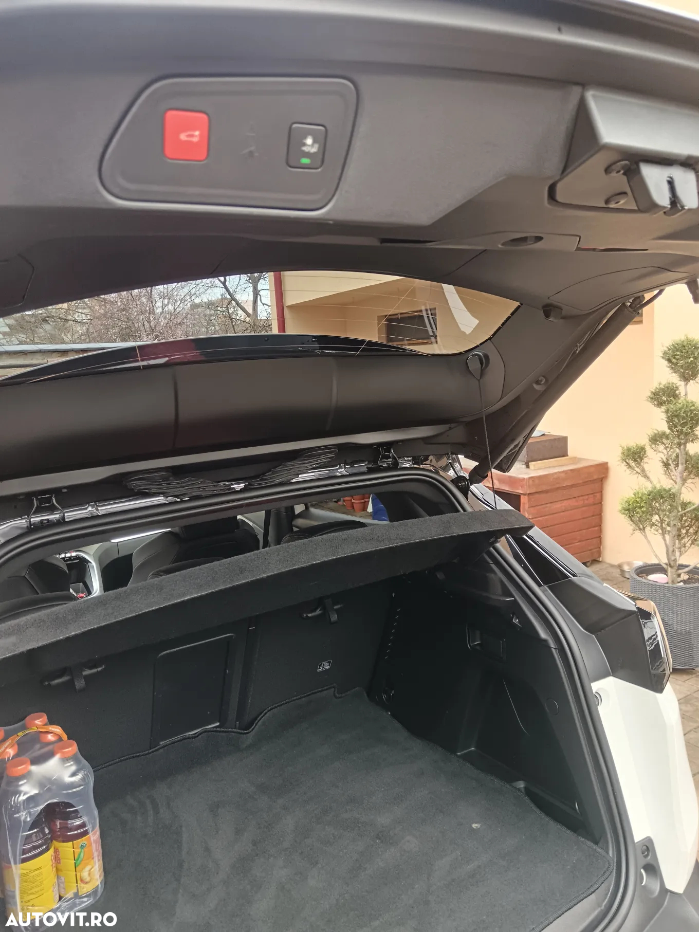 Peugeot 3008 1.2 PureTech 130 EAT8 GT - 18