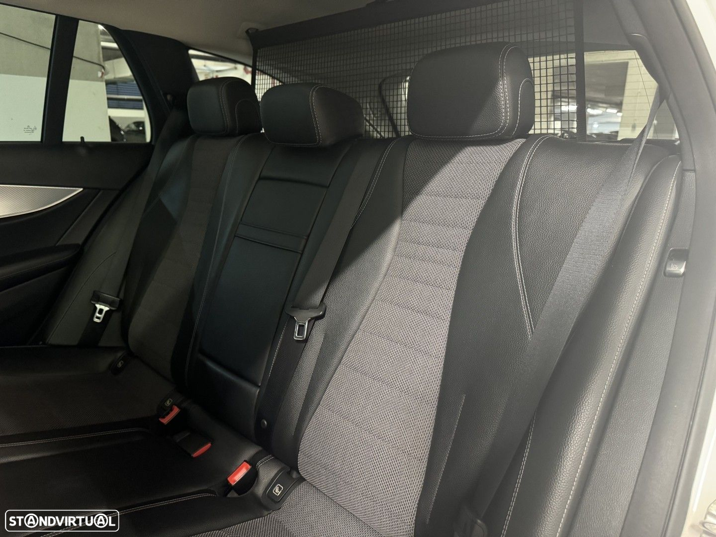 Mercedes-Benz E 220 d 4-Matic All Terrain Avantgarde + - 32