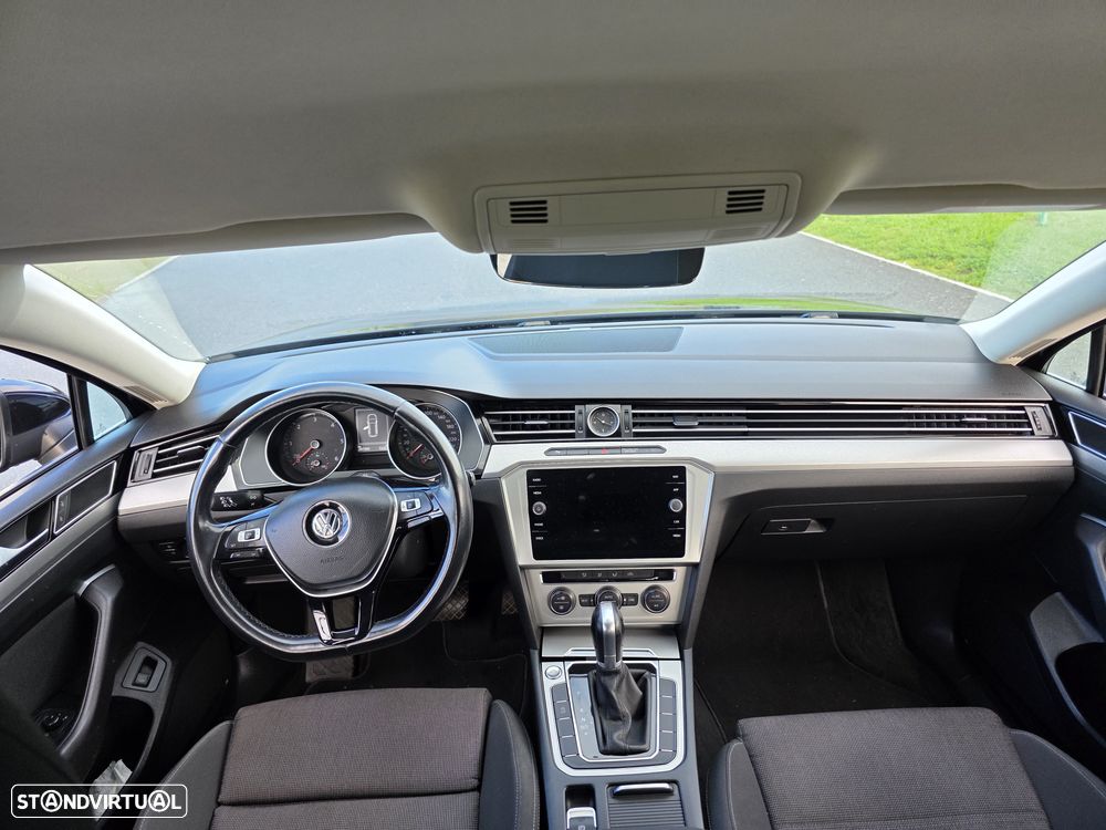 VW Passat Variant 2.0 TDI Confortline DSG - 4