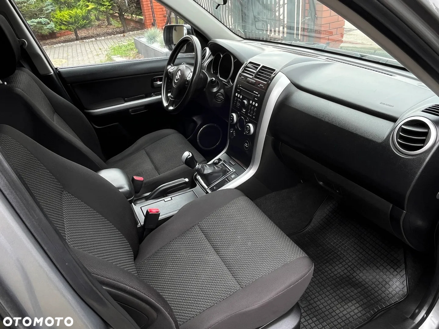 Suzuki Grand Vitara 1.9 DDiS Premium - 17