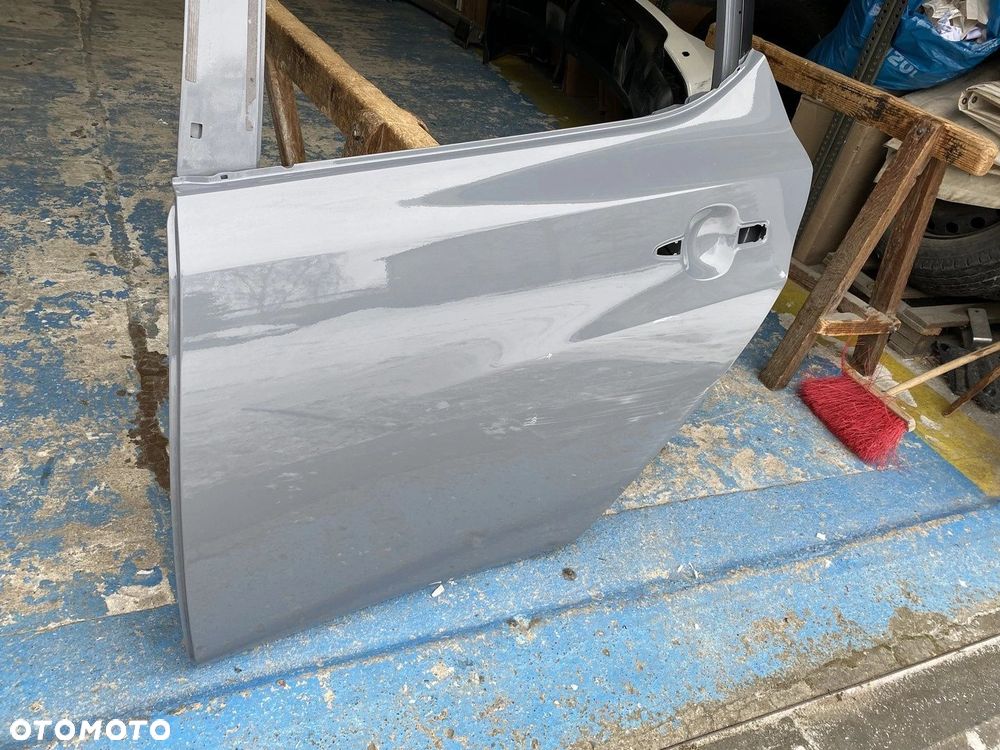 DRZWI TYLNE LEWE NISSAN LEAF II 2017- - 2