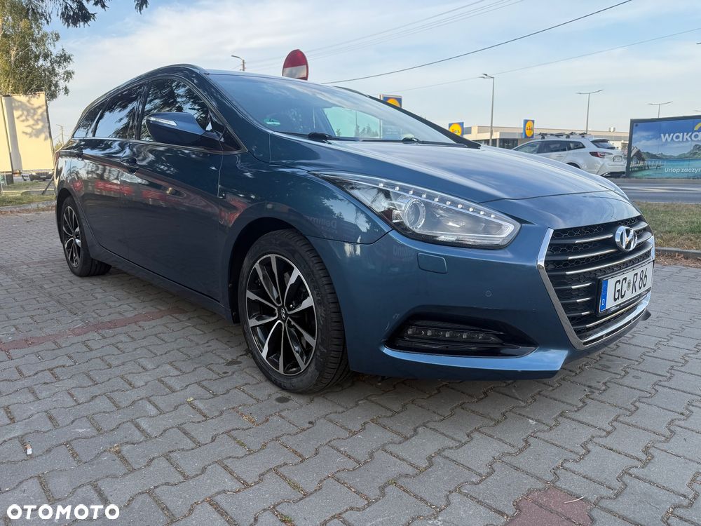 Hyundai i40 Kombi blue 1.7 CRDi DCT Premium - 5