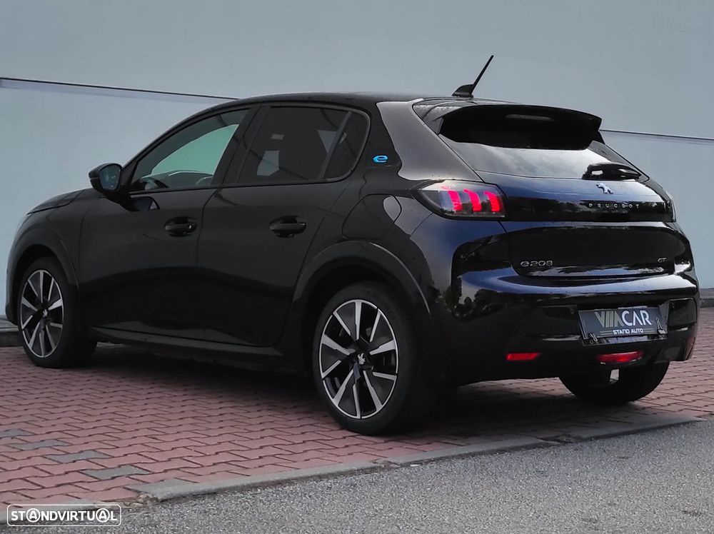 Peugeot e-208 GT - 5