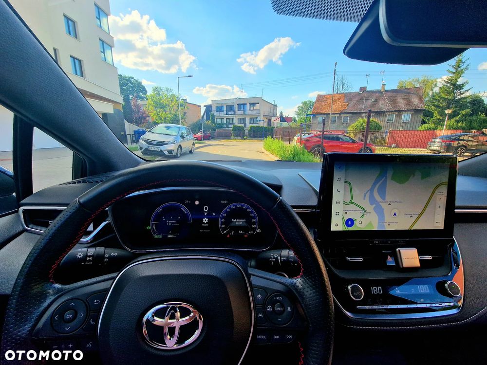 Toyota Corolla 1.8 Hybrid GR Sport Dynamic - 18