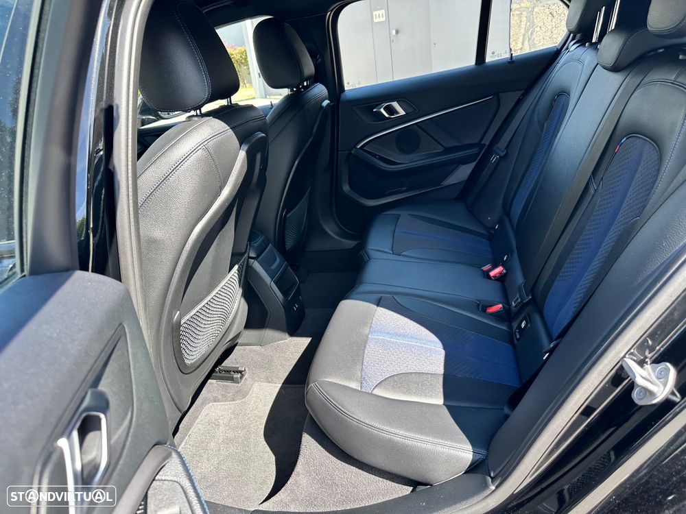 BMW 116 d Pack Desportivo M - 27
