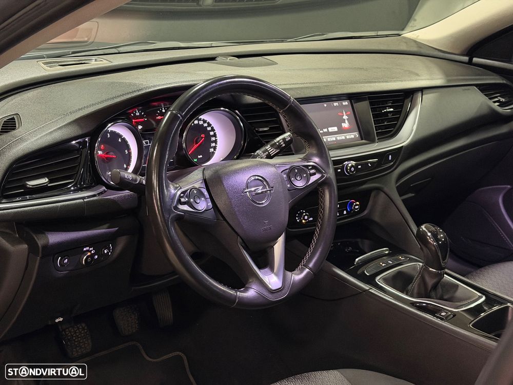 Opel Insignia Sports Tourer 1.6 ECOTEC Selection - 4