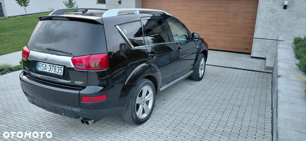 Peugeot 4007 - 3