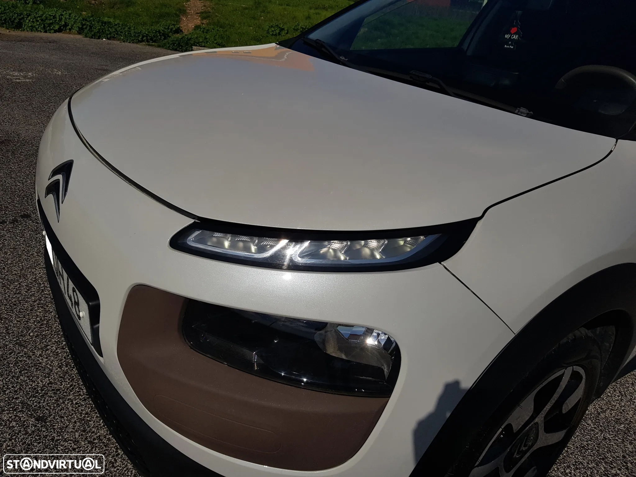 Citroën C4 Cactus 1.6 e-HDi Feel J17 ETG6 - 60