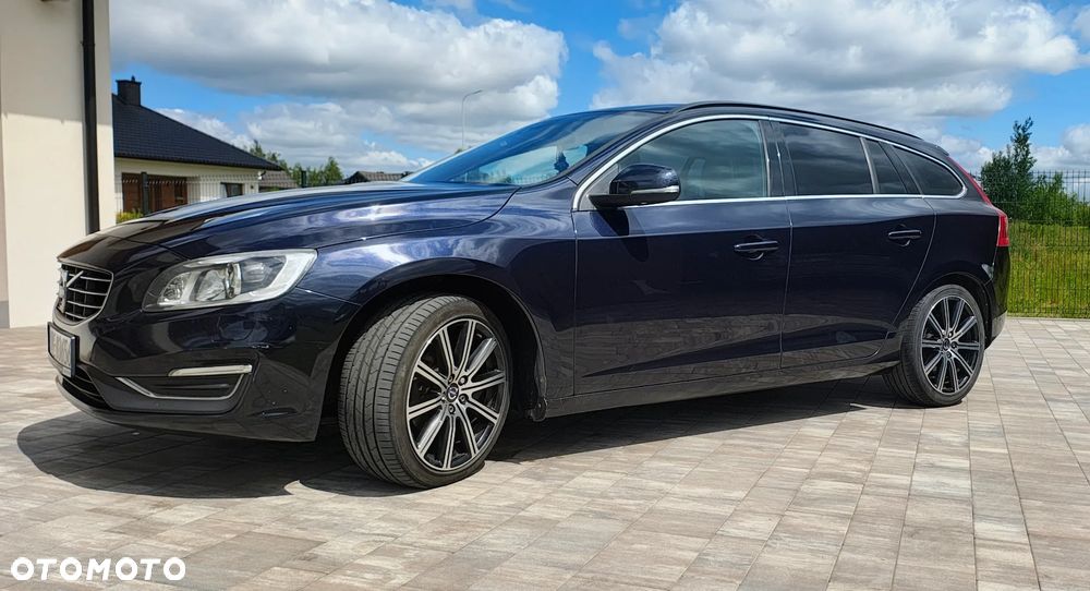 Volvo V60 D4 Momentum - 2