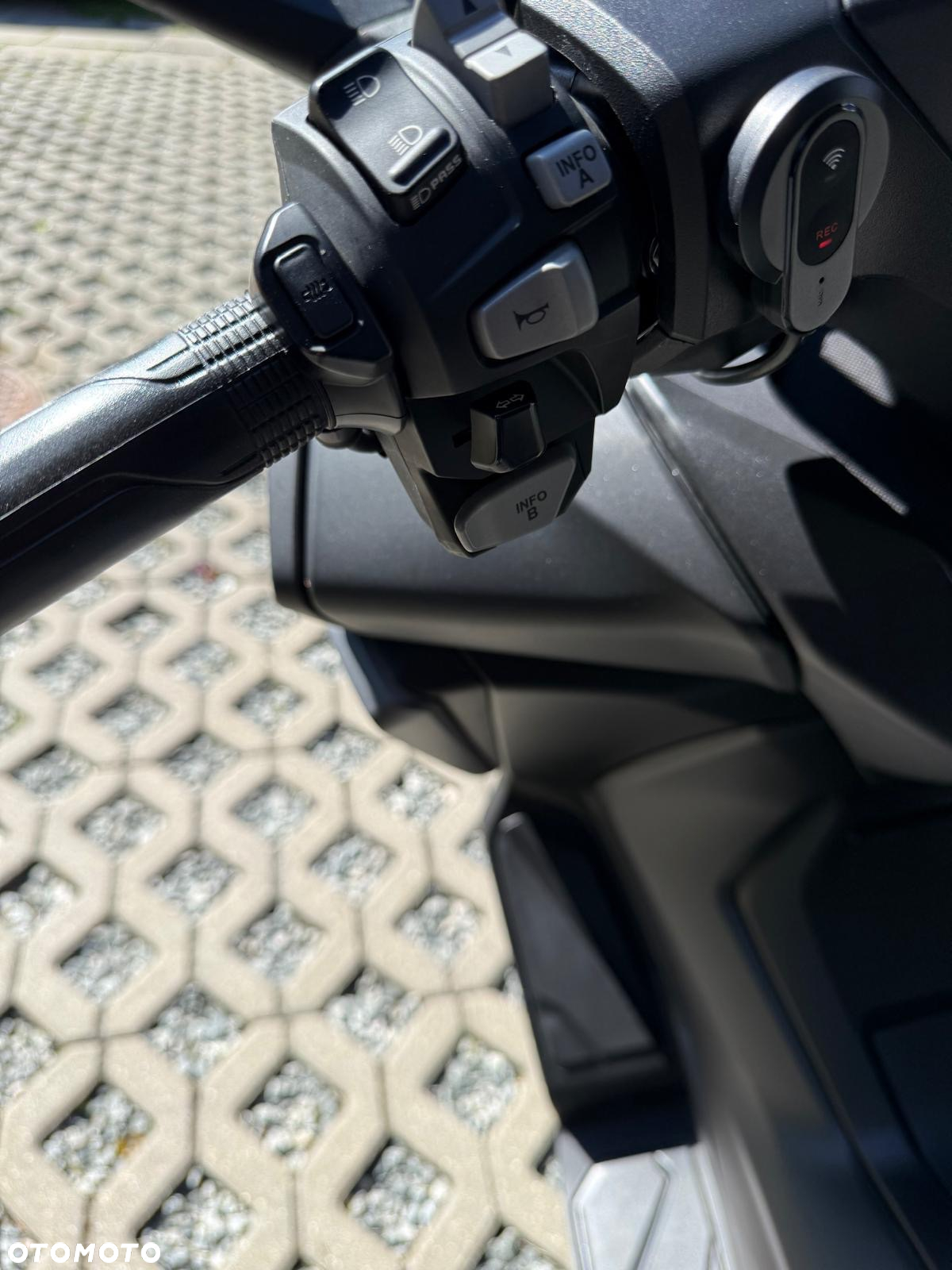 Honda NSS - 10