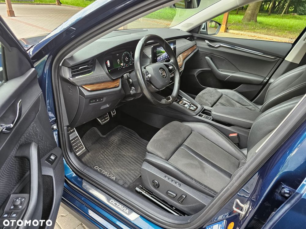 Skoda Octavia 2.0 TDI 4x4 Scout DSG - 22