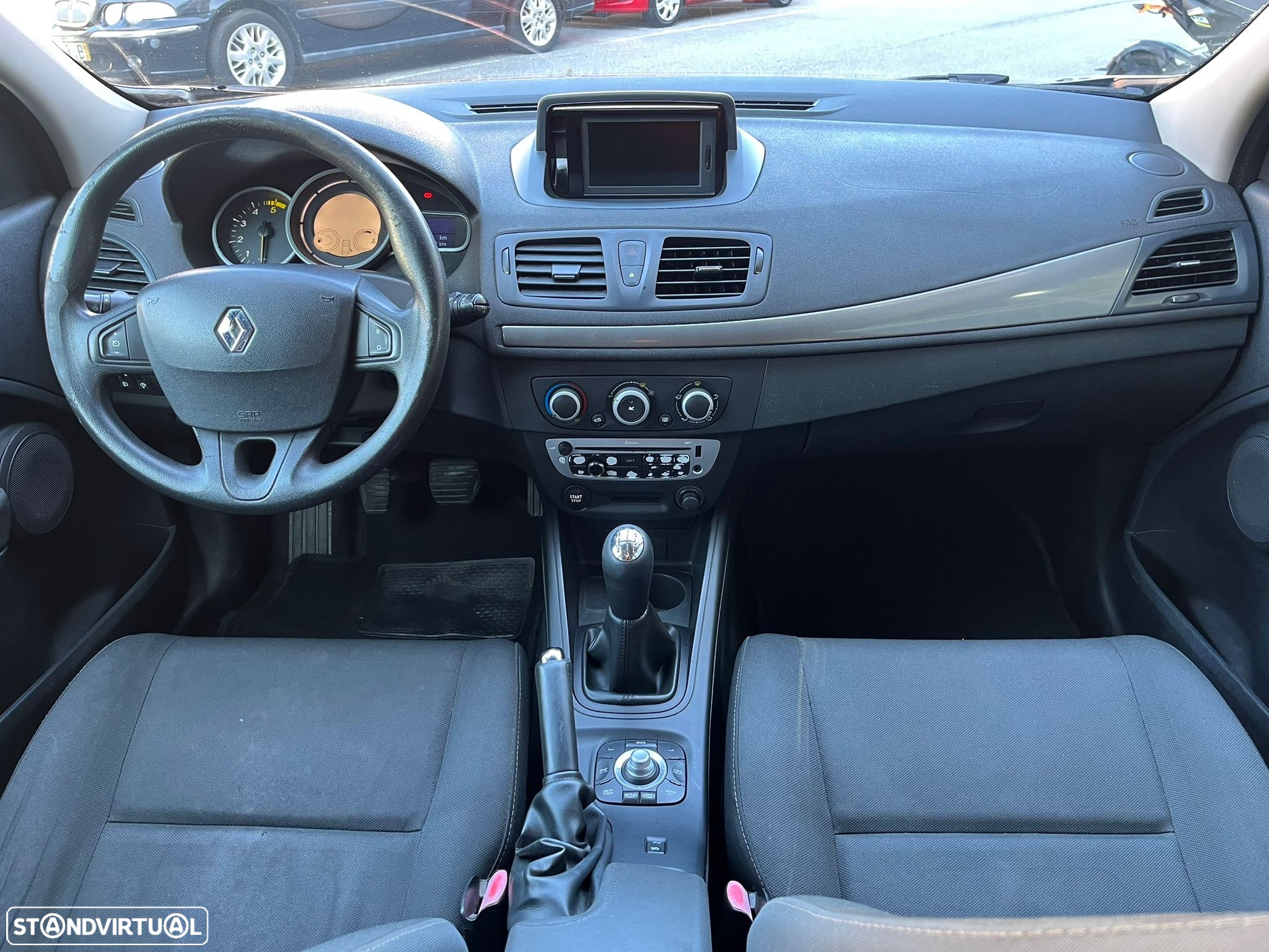 Renault Mégane 1.5 dCi Dynamique - 8