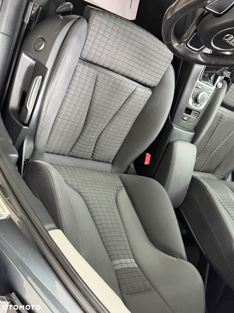 Audi A3 Sportback 1.4 TFSI Ambiente - 38